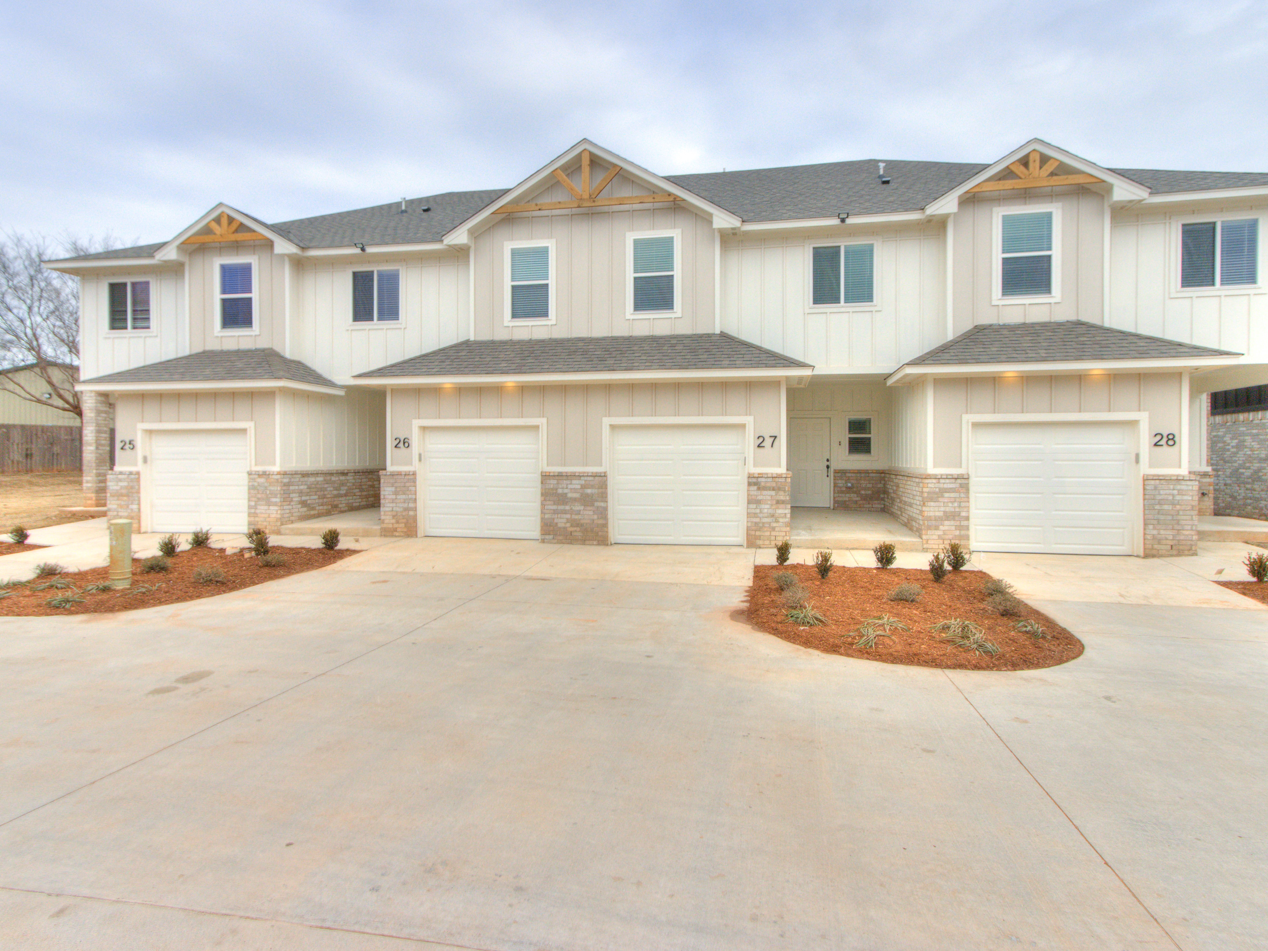 10601 Northwest 23rd Street - 11